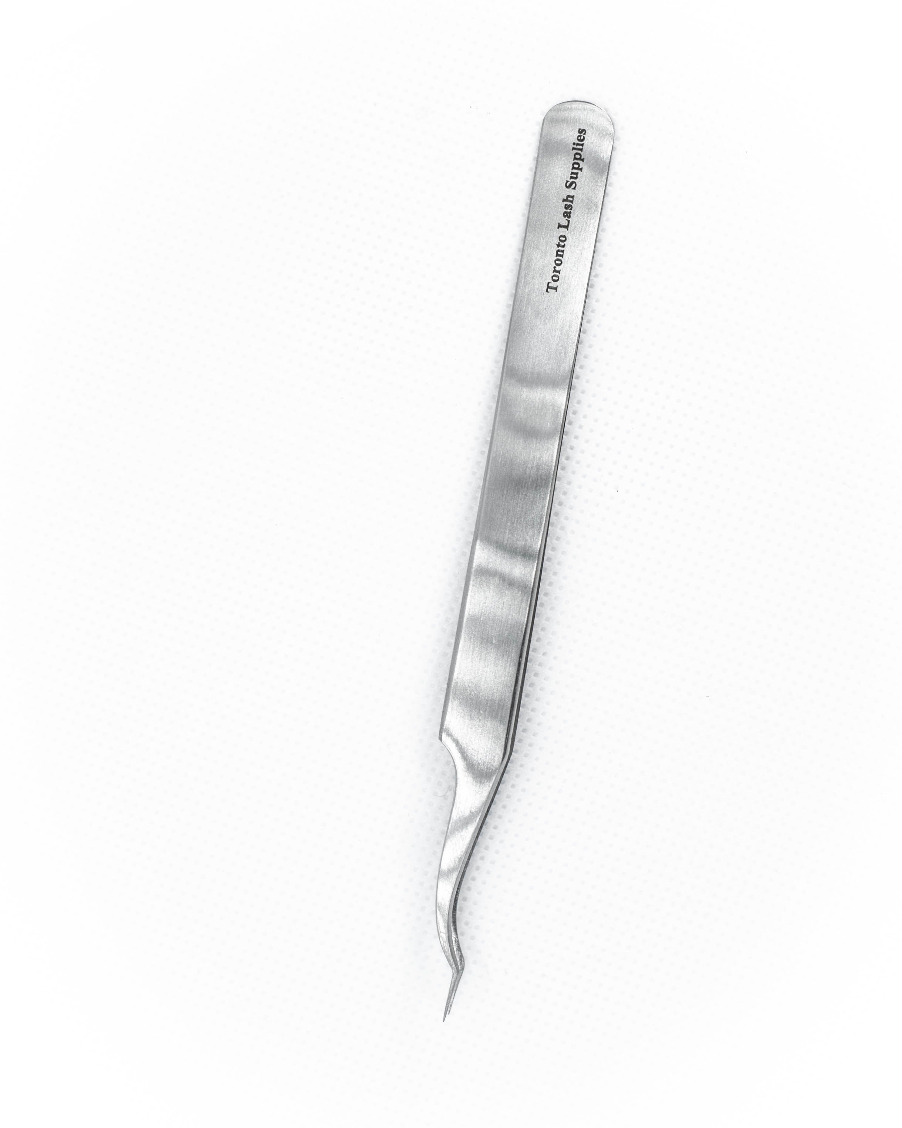 Angled volume tweezer